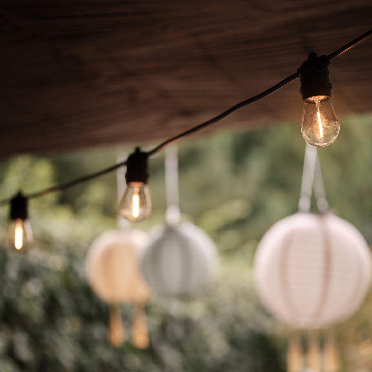 Ultimate Connect 20m 40er LED Lichterkette Glühbirnen warmweiß koppelbar schwarzes Kabel
