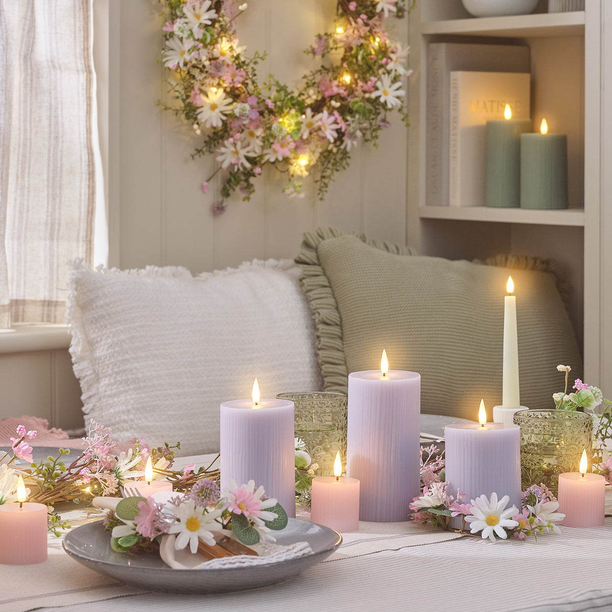 2er Set LED-Blumenkranz & Girlande mit Margeriten in Pastell