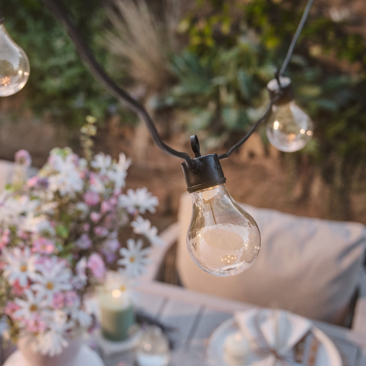 Core Connect 5m 10er Party Lichterkette warmweiß koppelbar schwarzes Kabel