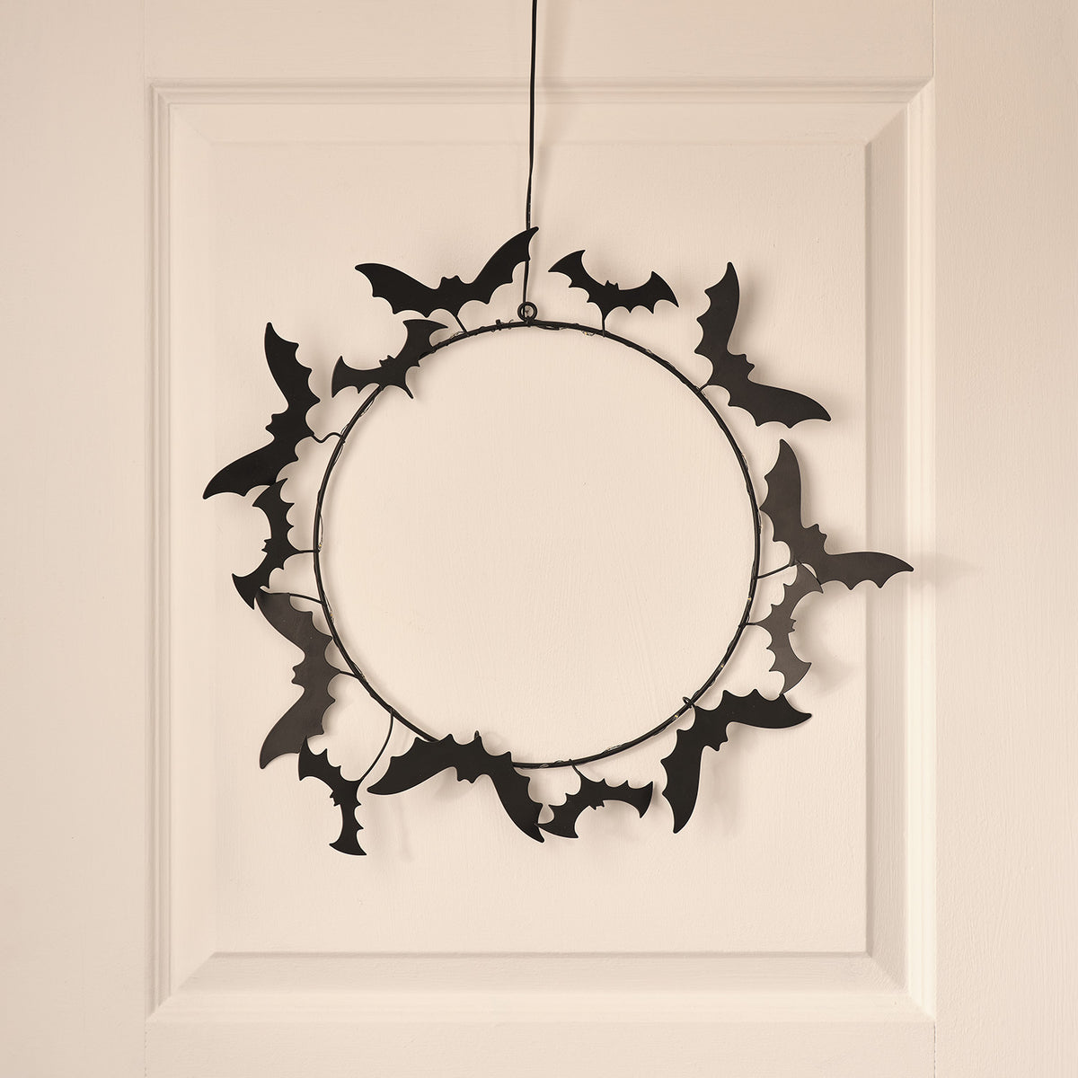 43 cm LED-Halloween-Kranz mit Fledermäusen unbeleuchtet
