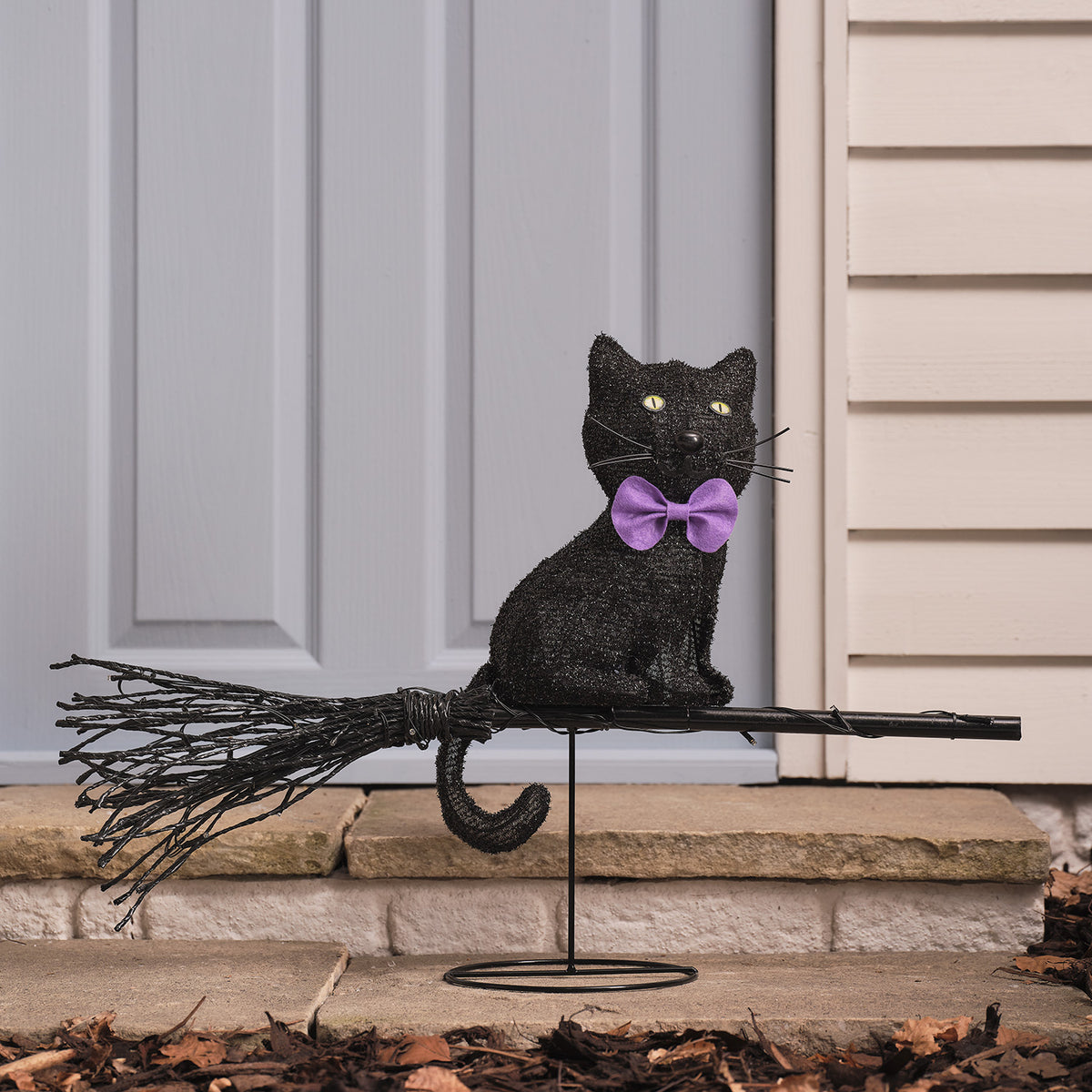 LED-Halloween-Katze auf Besen mit Timer für den Außenbereich unbeleuchtet