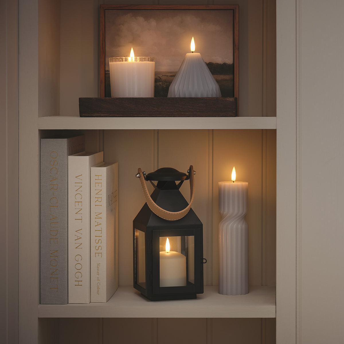 Kleine "Brixham" TruGlow® LED-Laterne mit Ledergriff