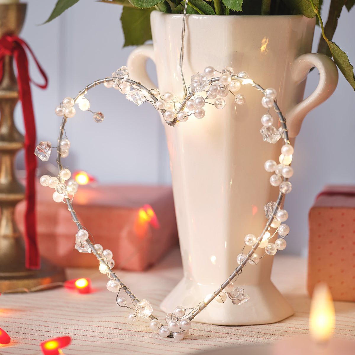 LED Herz Deko mit Perlen