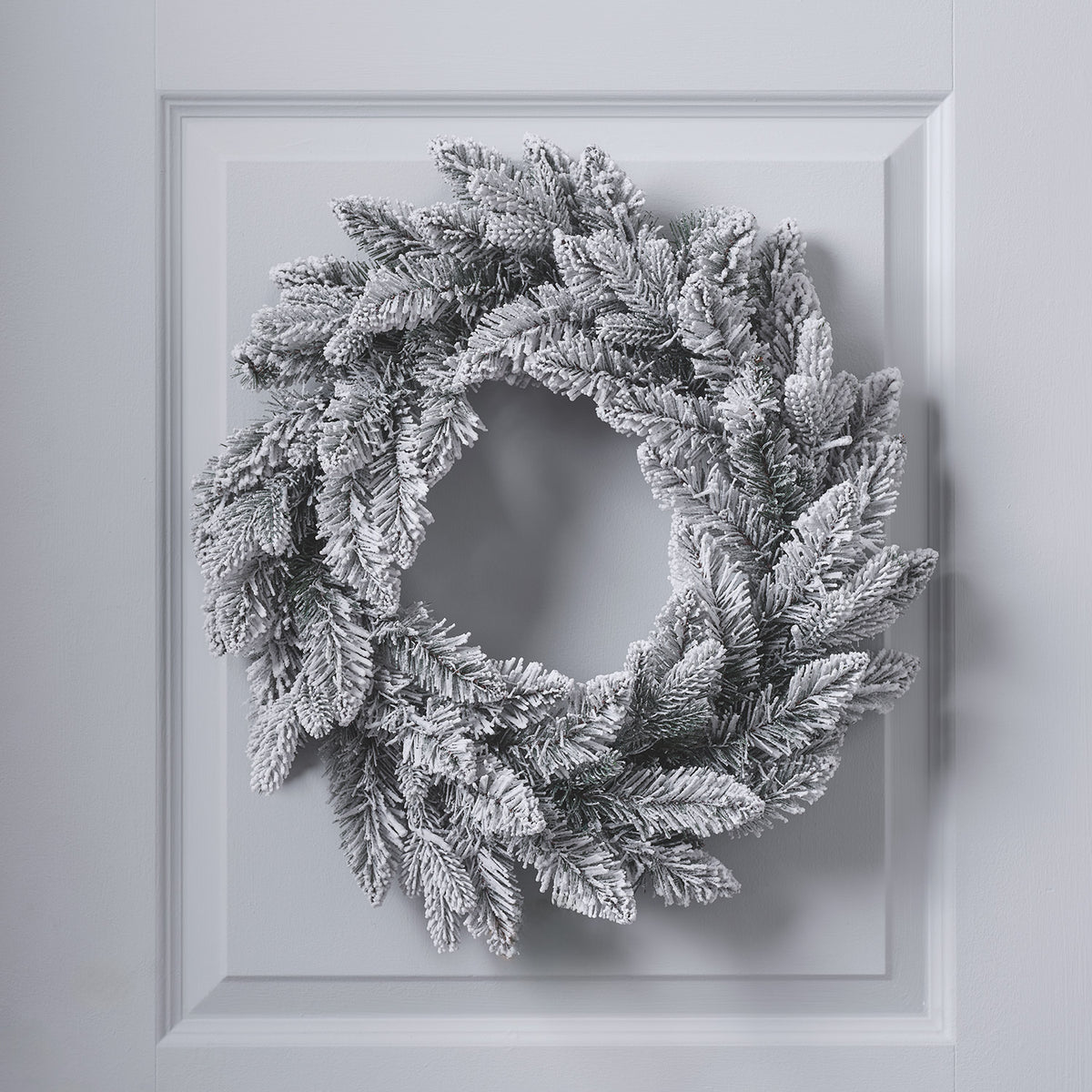 50cm Weihnachtskranz mit Schnee beleuchtet