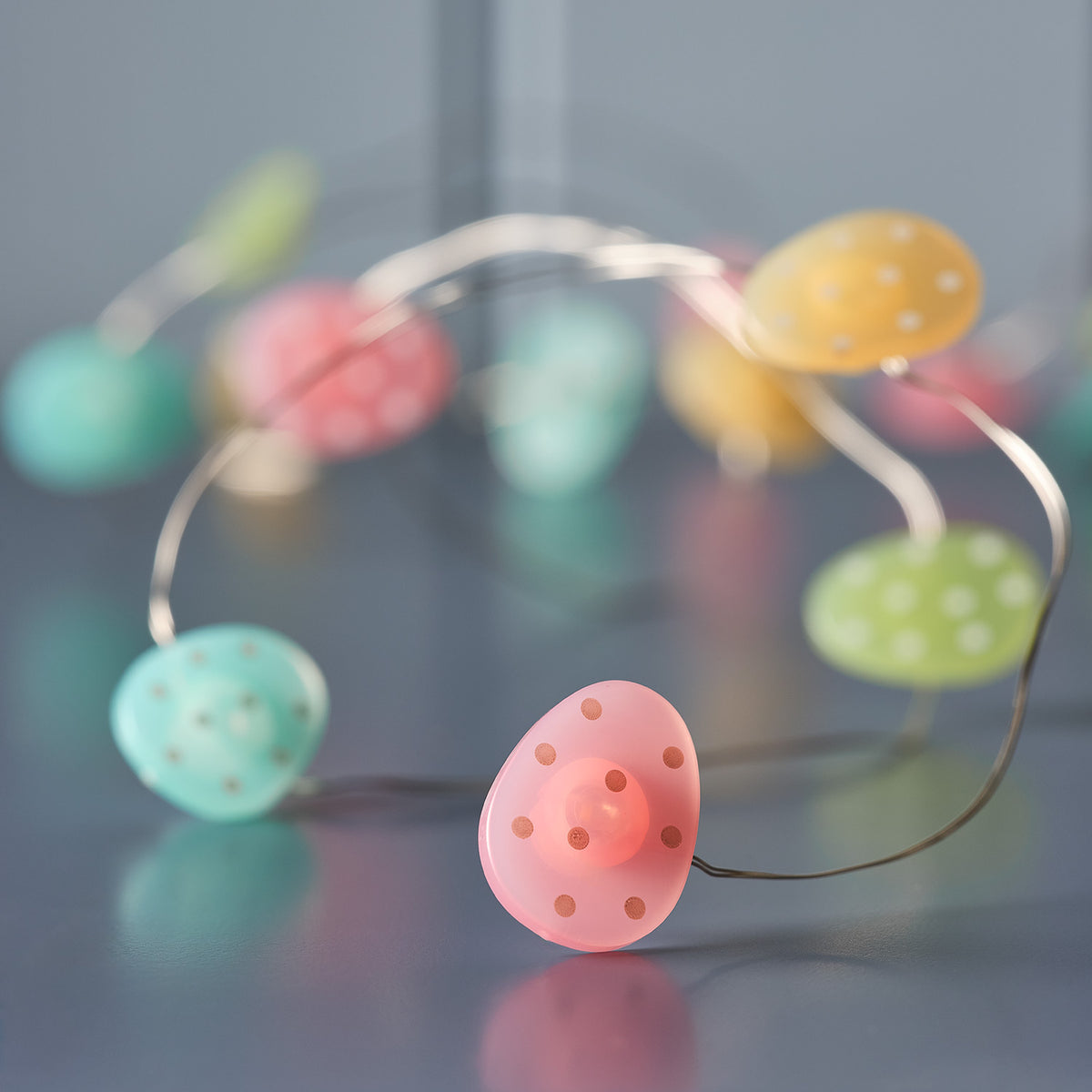 20er batteriebetriebene LED-Ostereier-Lichterkette mit bunten Mikrolichtern