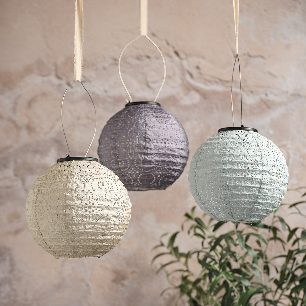 3er Set Scandi Tyvek Solar-Lampions in Flieder, Blau & Cremeweiß Nahaufnahme
