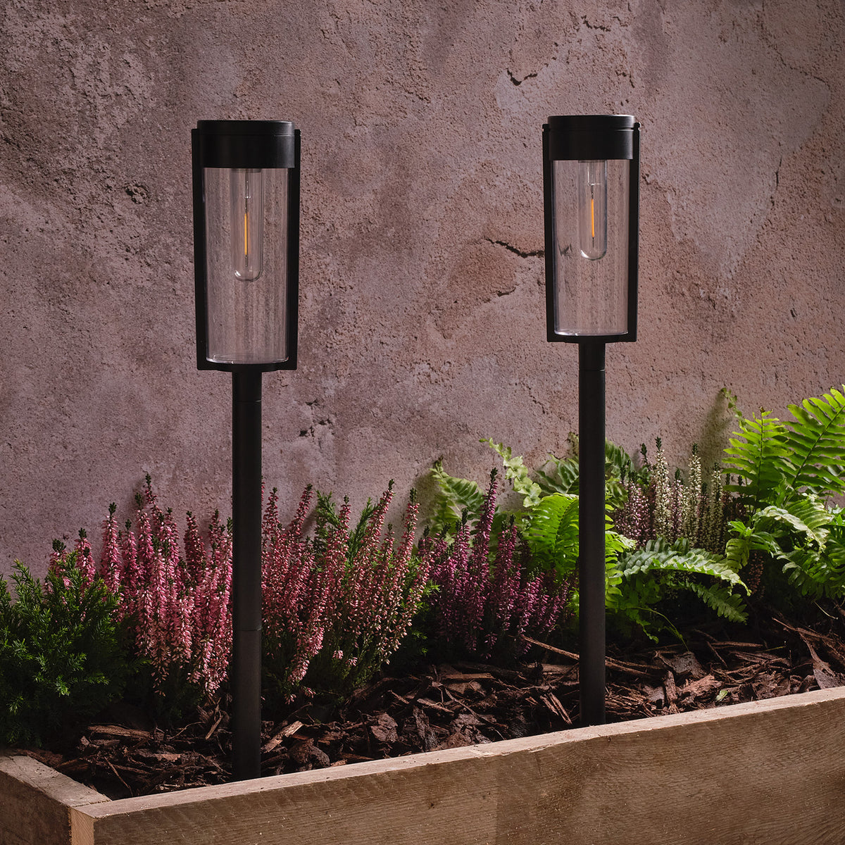 2er Set Solar-Wegeleuchten Wilton mit warmweißer LED