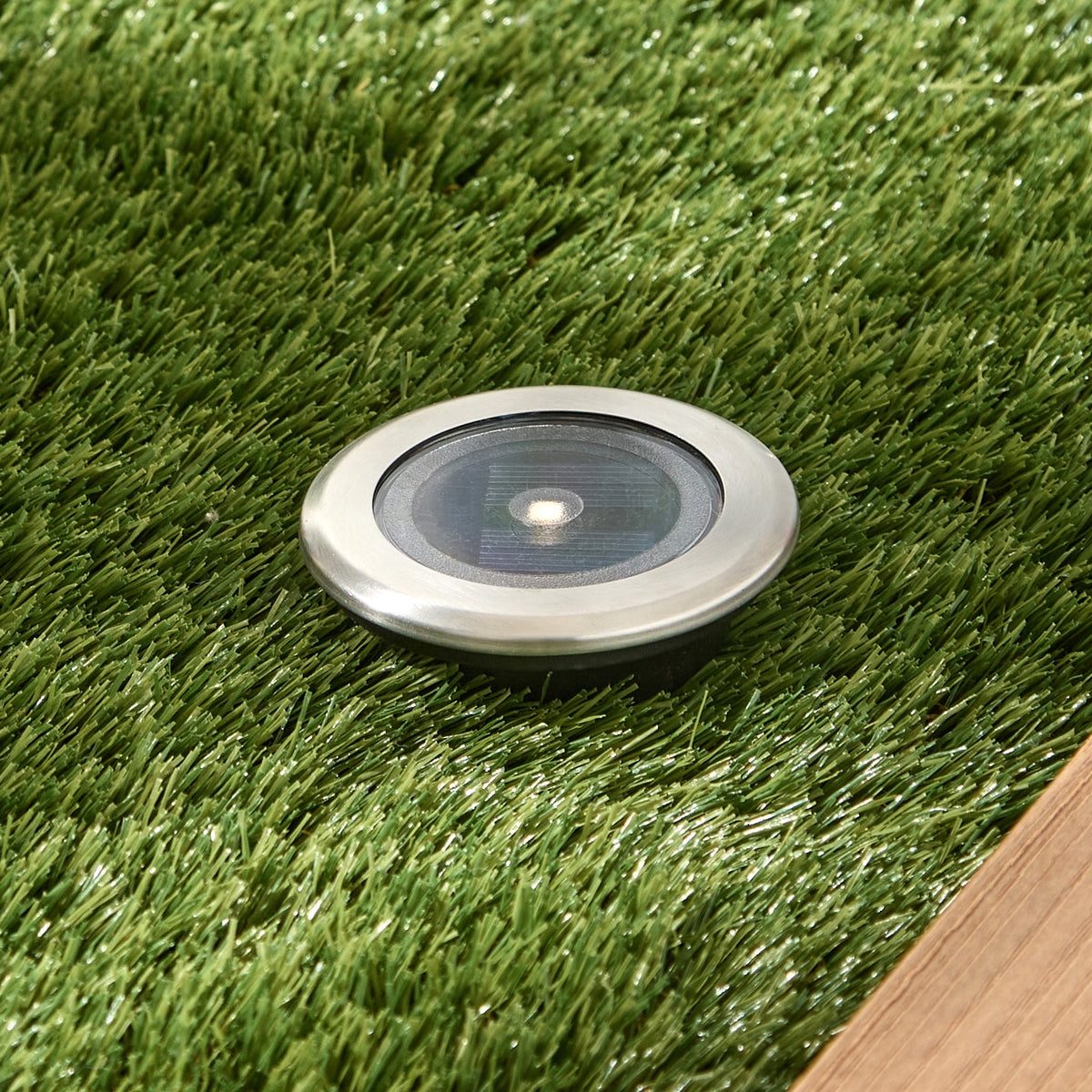 4er Set Solar Terrassen‑Einbaustrahler in Warmweiß, Silber