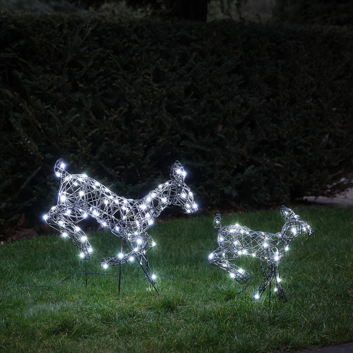 2er Set springende LED-Rentierefamilie Hirschkuh & Rehkitz M Harlow