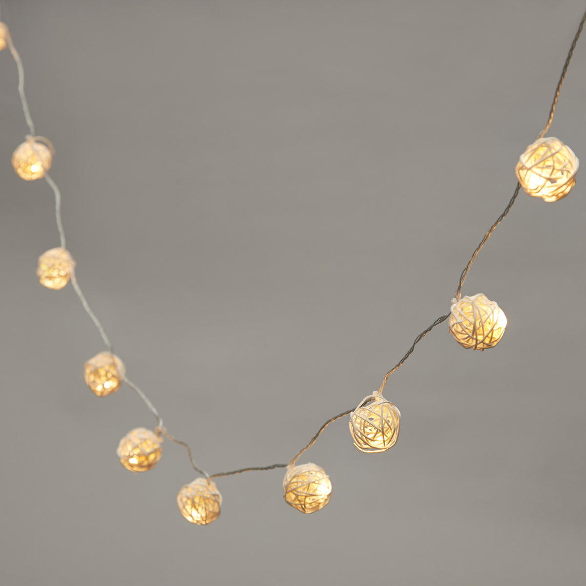 16er LED Rattan Lichterkette warmweiß Batteriebetrieb