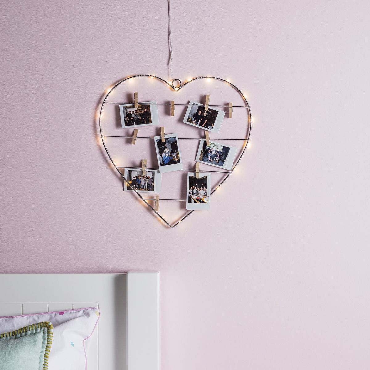LED Herz Deko mit Holzklammern
