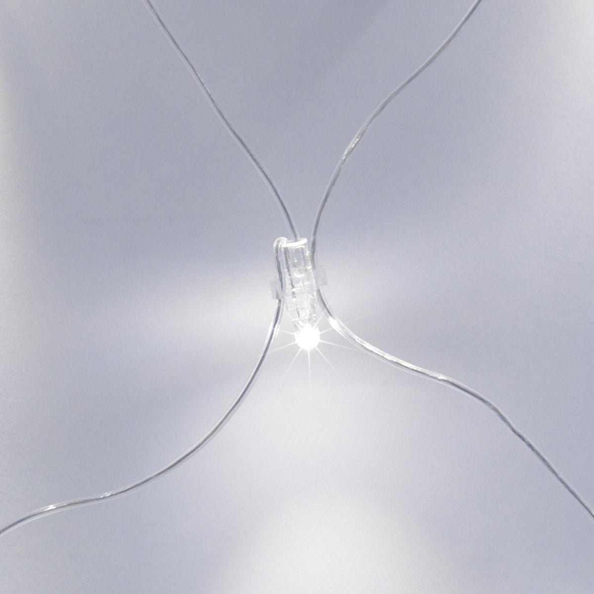 Core Connect 8m x 2m 560er LED Lichternetz weiß koppelbar transparentes Kabel