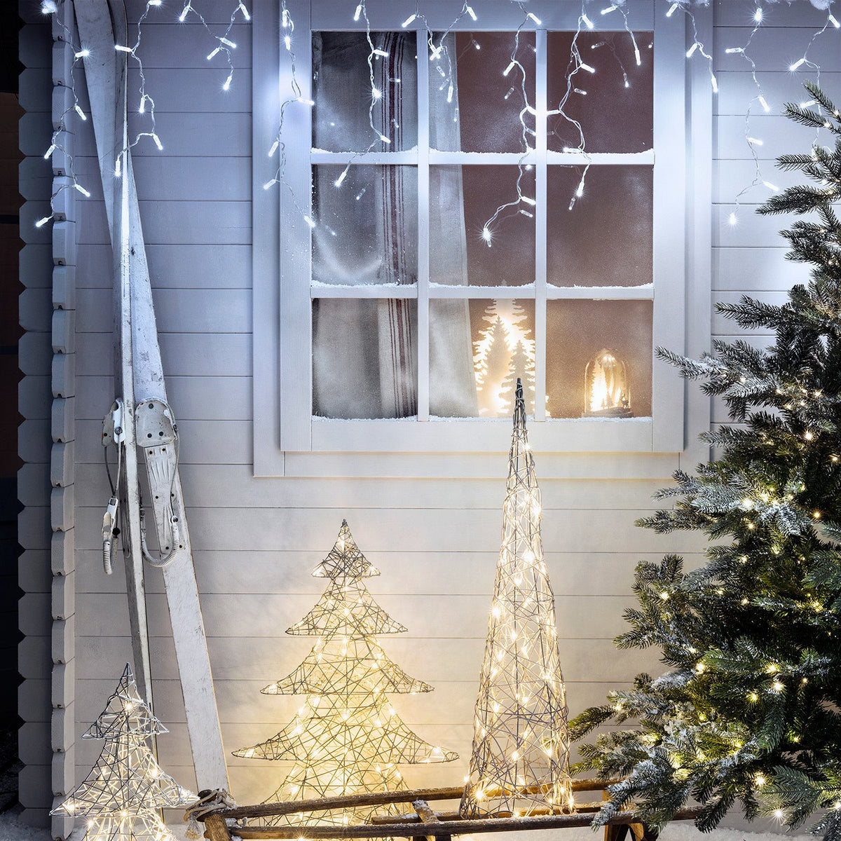Core Connect 8m 256er LED Eiszapfen Lichterkette weiß koppelbar transparentes Kabel